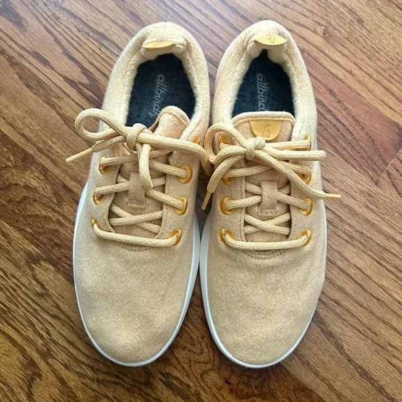 Women’s Allbirds Sneakers - Picture 6 of 16